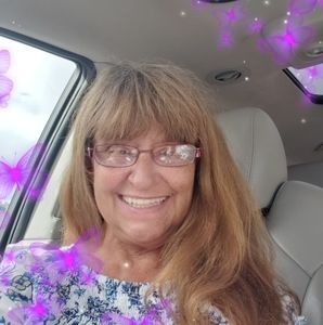 Meet your Posher, Debbie